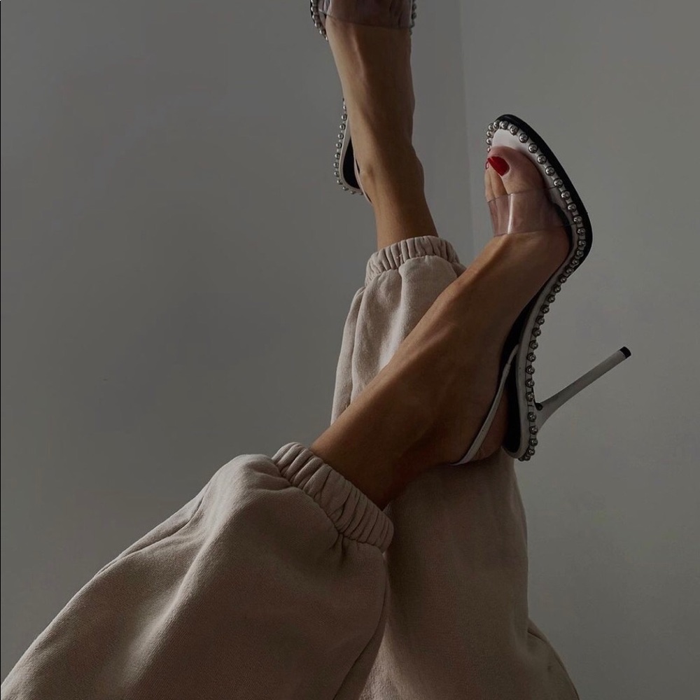 Meet your Posher, Mavis